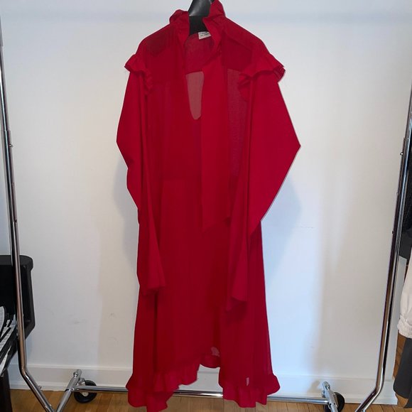 VETEMENTS Spring 2016  Runway Over-Sized Red Dress - Picture 2 of 15